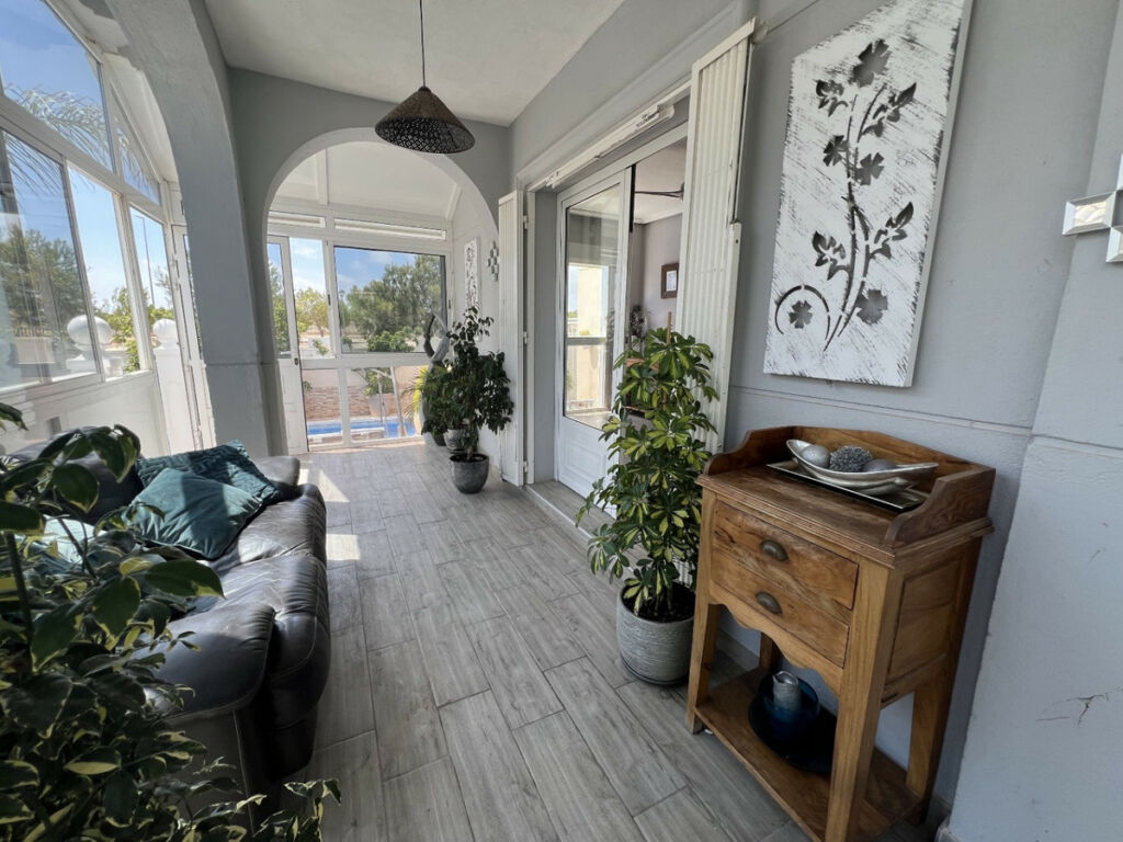 Detached Villa Orihuela Alicante - image 4
