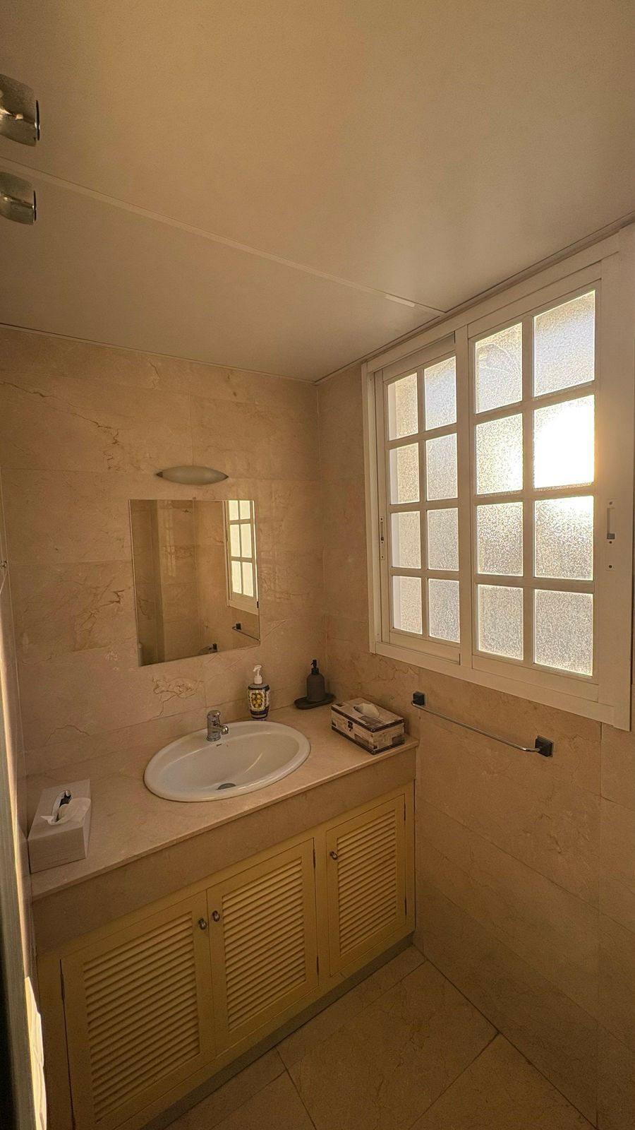 Middle Floor Apartment Marbella Málaga - image 4