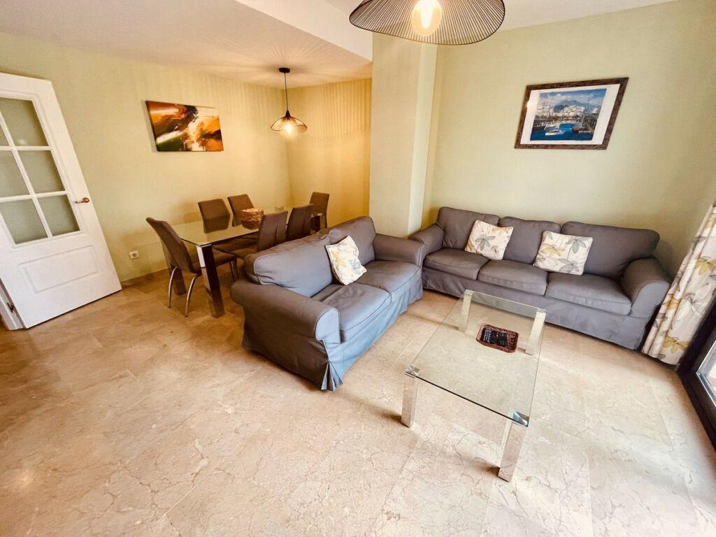 Duplex La Duquesa Málaga - image 4