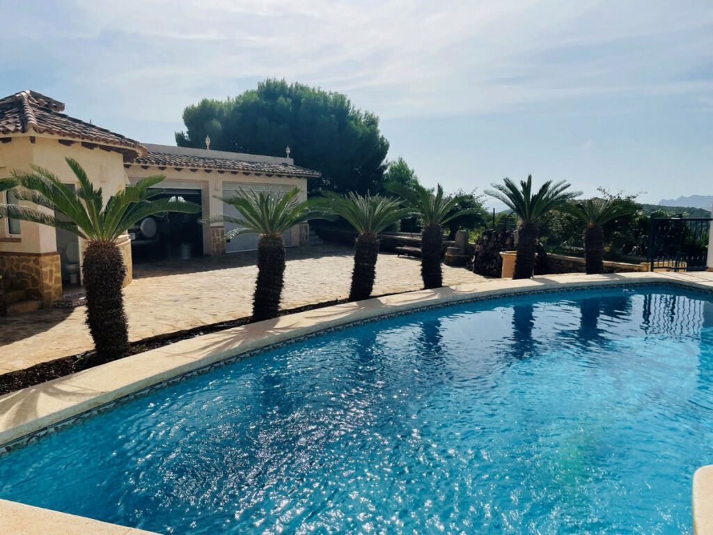 Detached Villa Altea Alicante - image 4