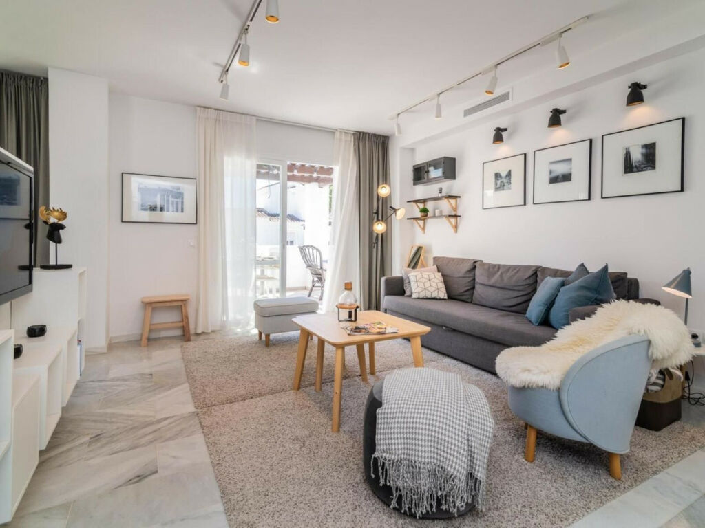 Penthouse Nueva Andalucía Málaga - image 5