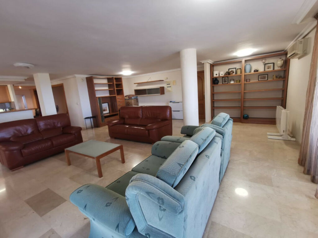 Middle Floor Apartment Altea Alicante - image 4