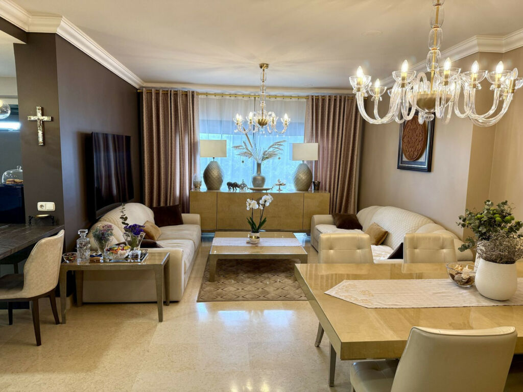Ground Floor Apartment Benahavís Málaga - image 4