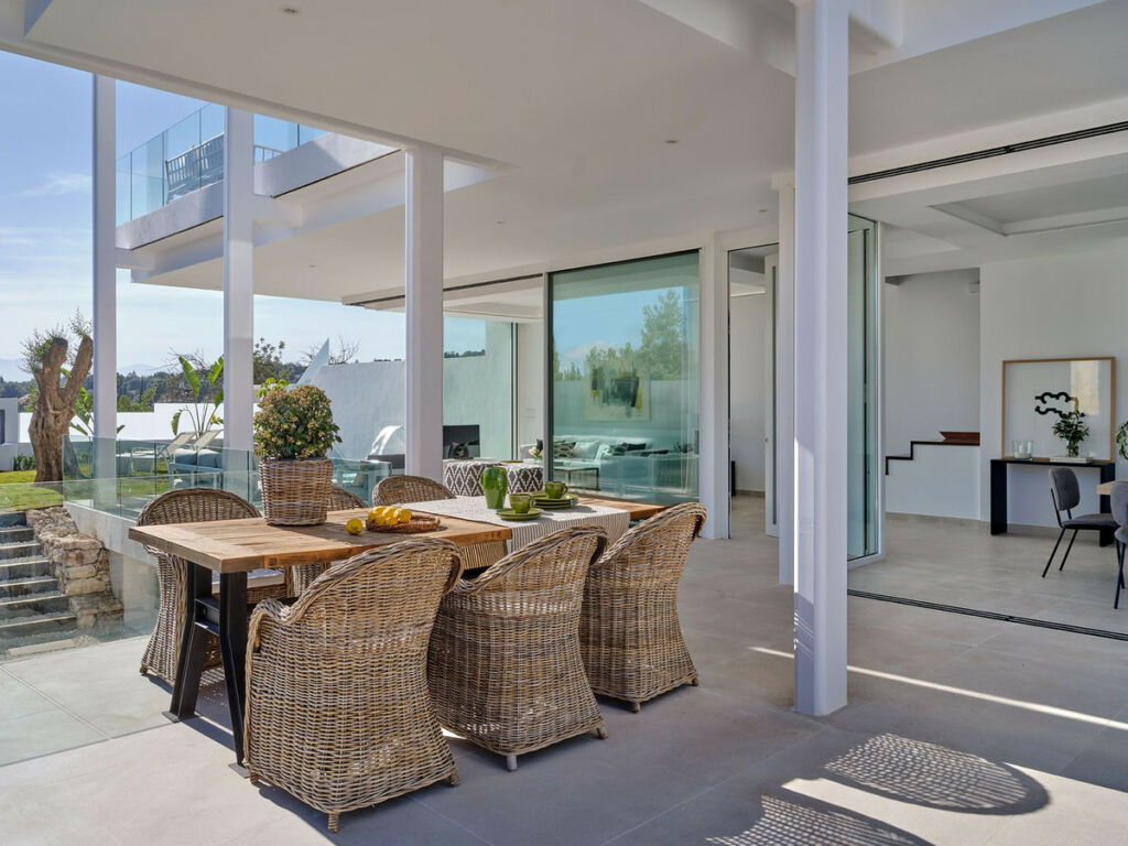 Detached Villa Marbella Málaga - image 4