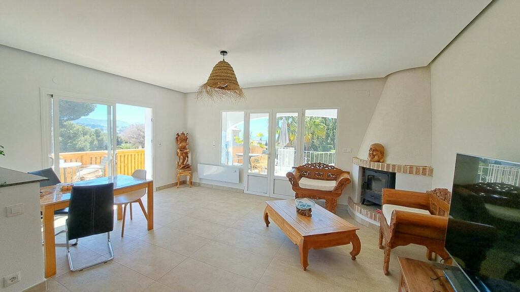 Detached Villa Teulada Alicante - image 4