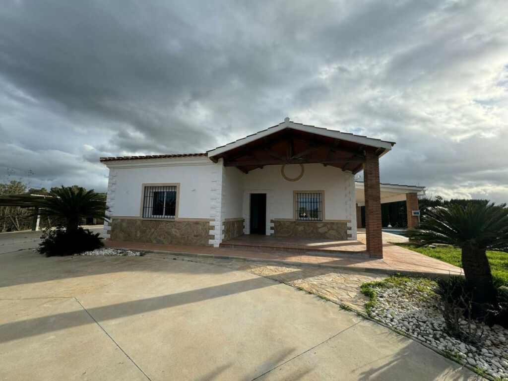 Finca - Cortijo Alhaurín el Grande Málaga - image 4