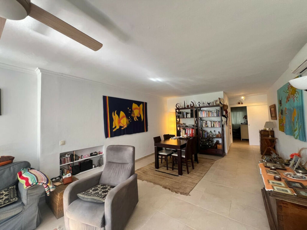 Ground Floor Apartment Aloha Málaga - image 5
