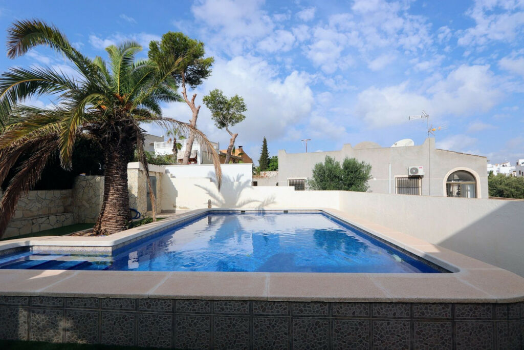 Detached Villa Los Balcones Alicante - image 4