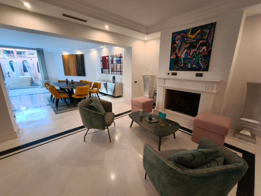 Ground Floor Apartment Puerto Banús Málaga - image 4