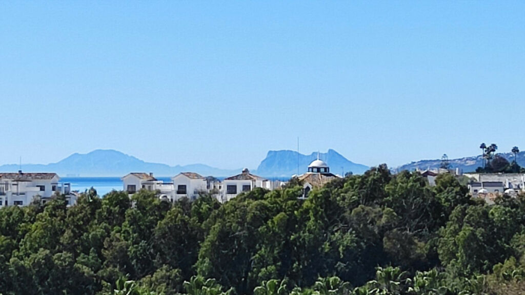 Penthouse Estepona Málaga - image 14