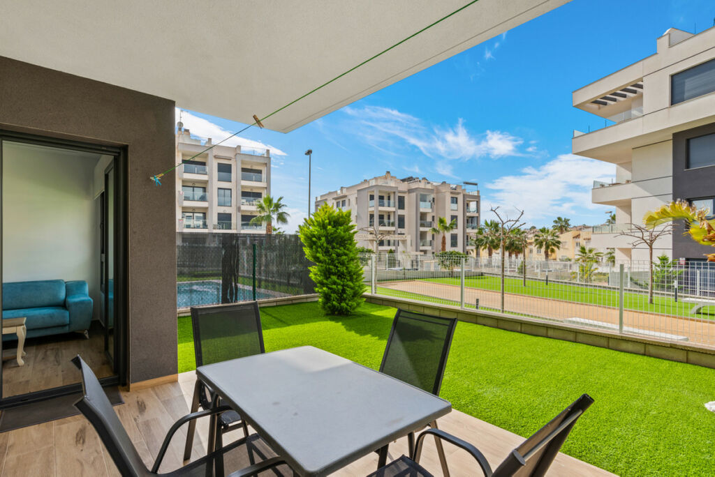 Ground Floor Apartment Villamartin Alicante - image 4