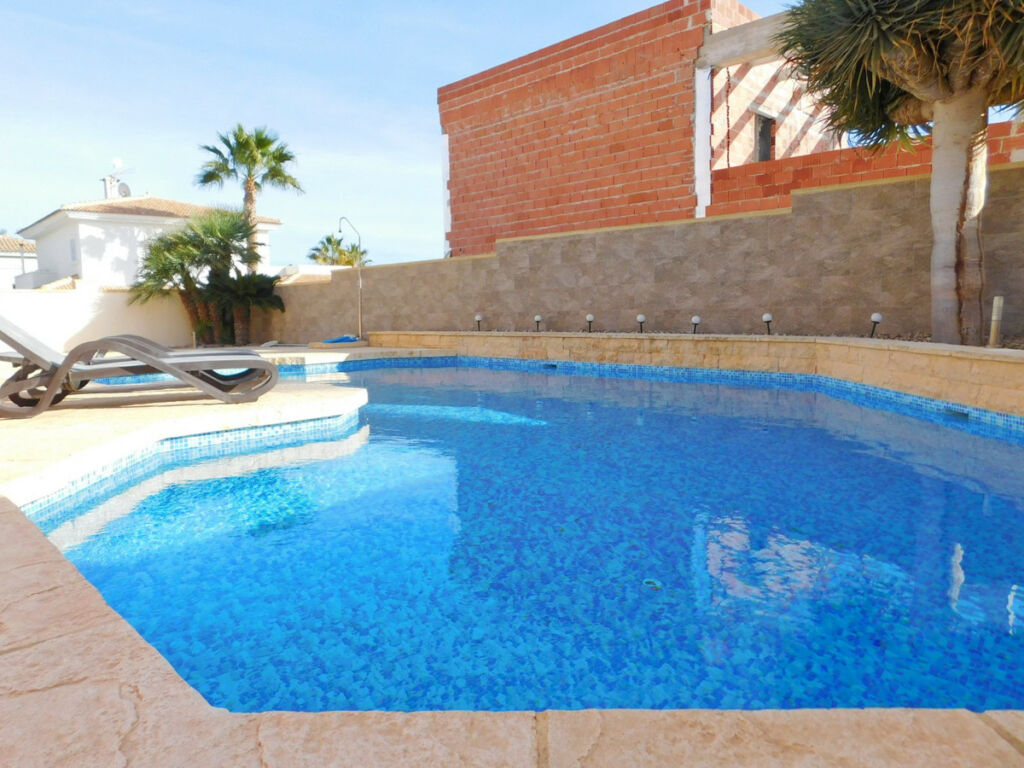 Detached Villa Ciudad Quesada Alicante - image 40