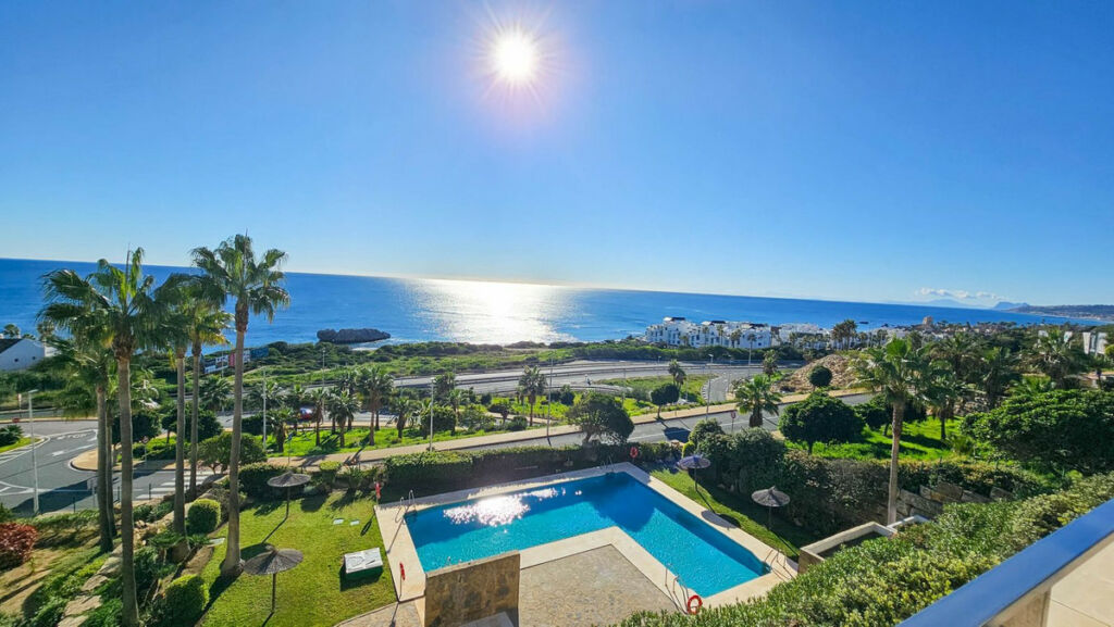 Middle Floor Apartment Casares Playa Málaga - image 41