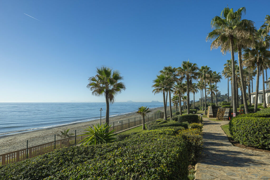 Penthouse Duplex Estepona Málaga - image 39