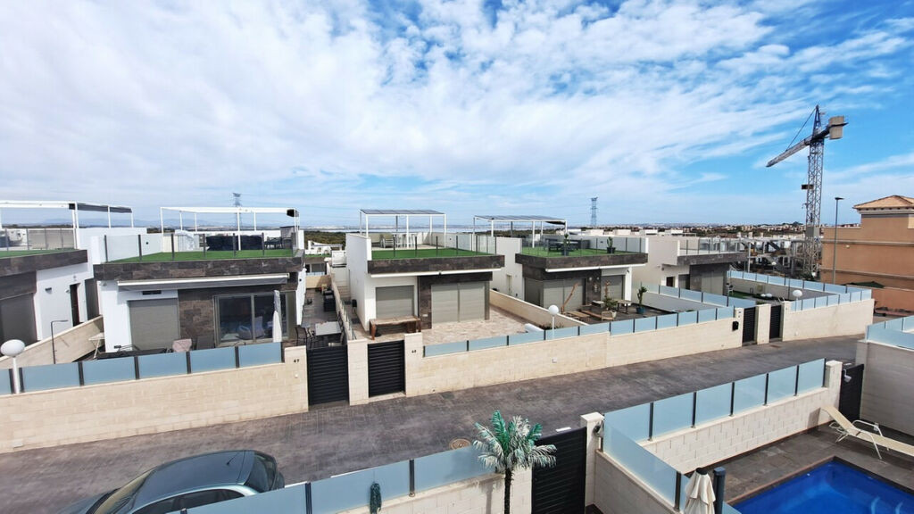 Detached Villa Villamartin Alicante - image 41