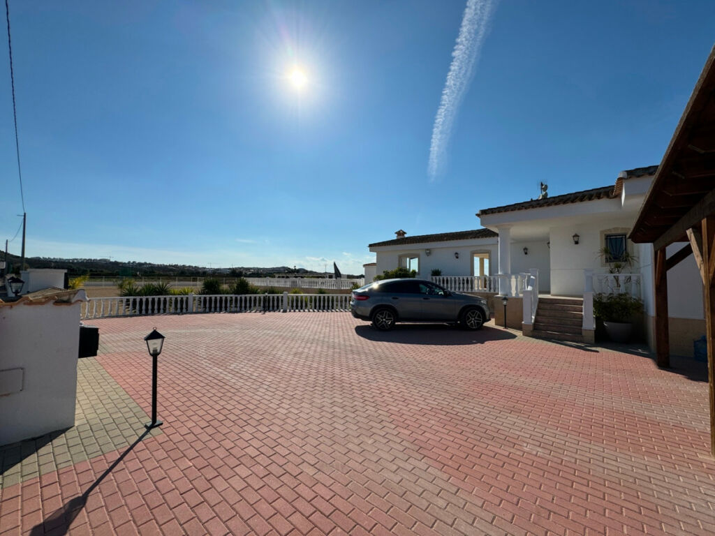 Detached Villa Rojales Alicante - image 41