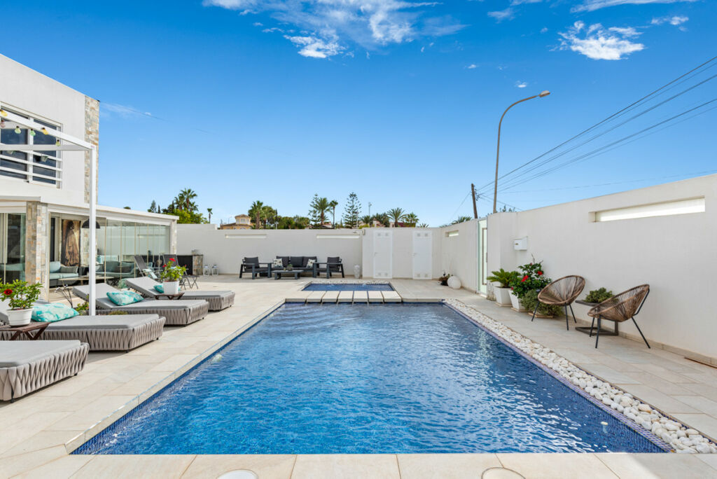 Detached Villa Ciudad Quesada Alicante - image 42