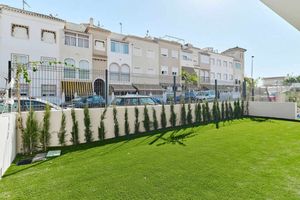 Ground Floor Apartment Torrevieja Alicante - image 43