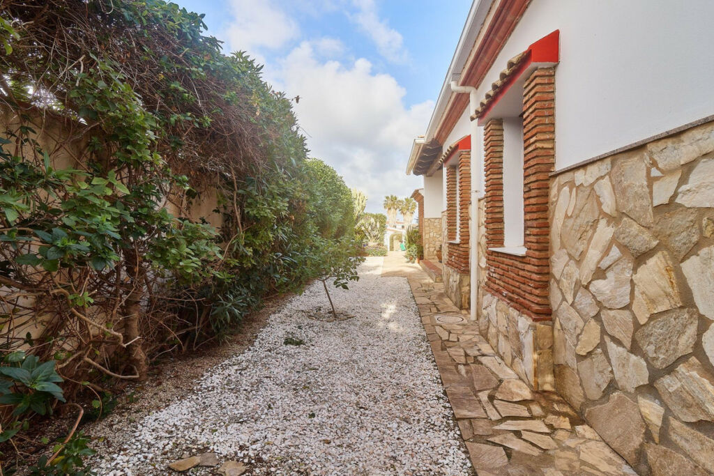 Detached Villa Mijas Málaga - image 42
