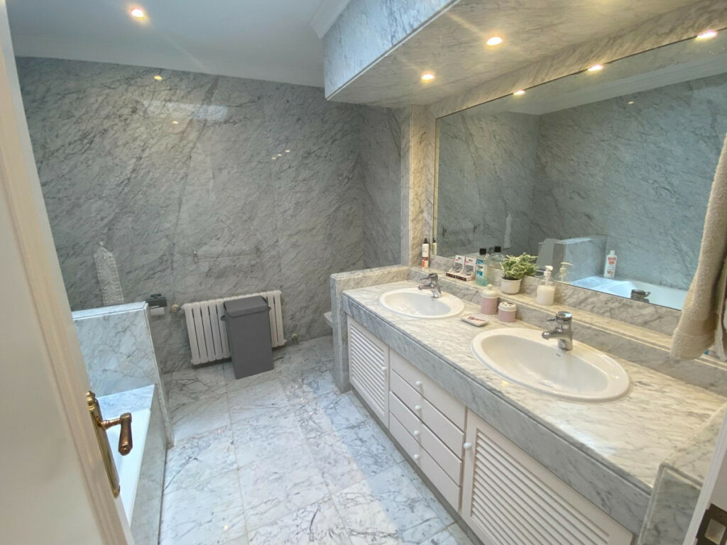 Detached Villa Guadalmina Baja Málaga - image 42