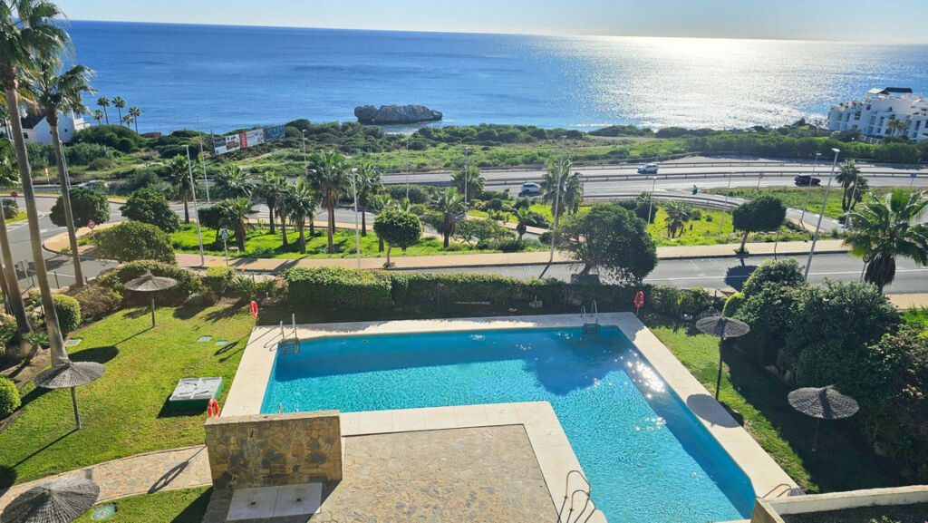 Middle Floor Apartment Casares Playa Málaga - image 42