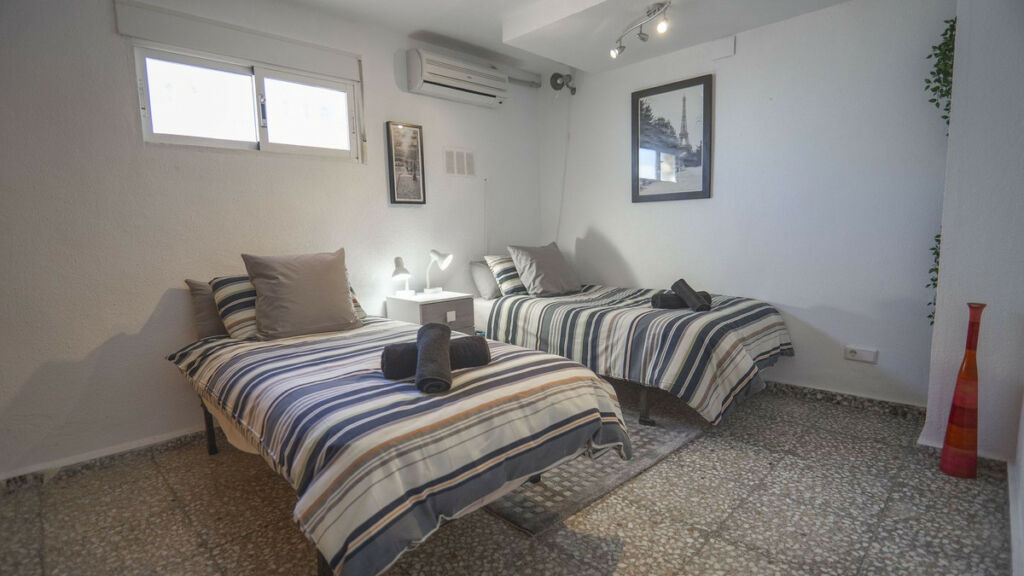 Detached Villa Villamartin Alicante - image 42