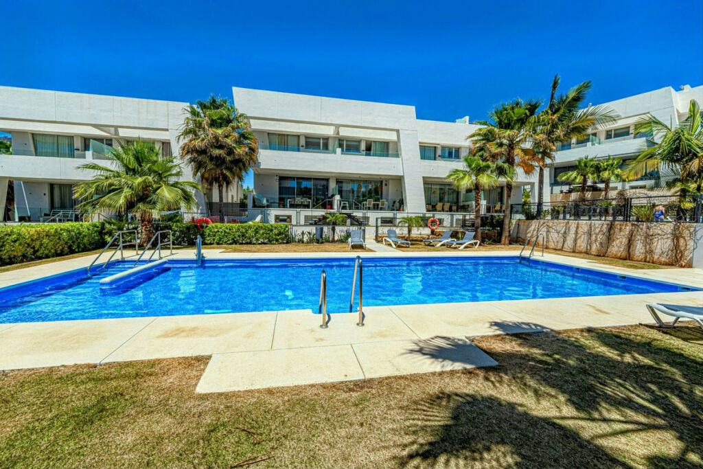 Semi-Detached House Río Real Málaga - image 42