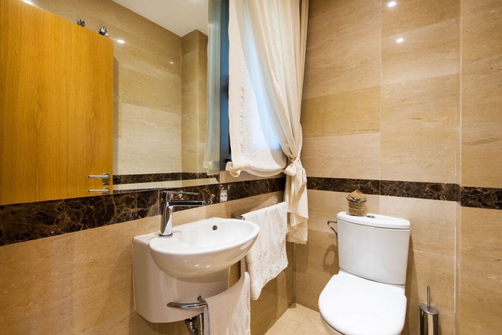 Townhouse Nagüeles Málaga - image 42