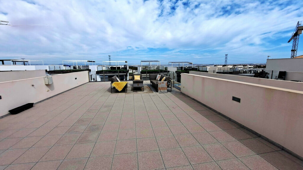 Detached Villa Villamartin Alicante - image 43