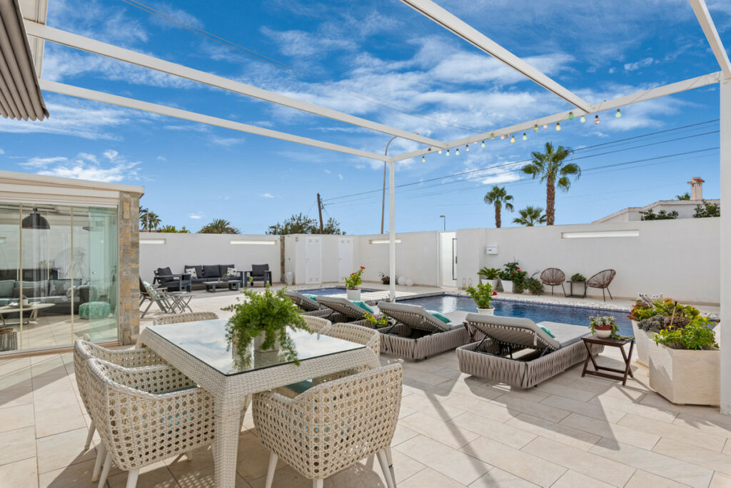 Detached Villa Ciudad Quesada Alicante - image 43