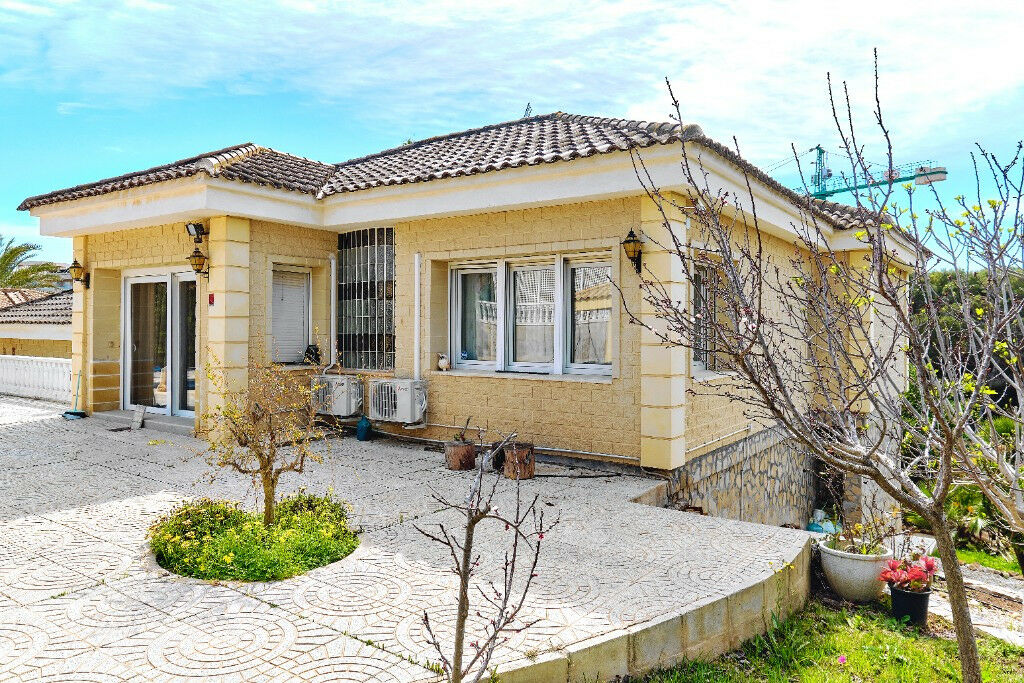 Detached Villa Dehesa de Campoamor Alicante - image 43