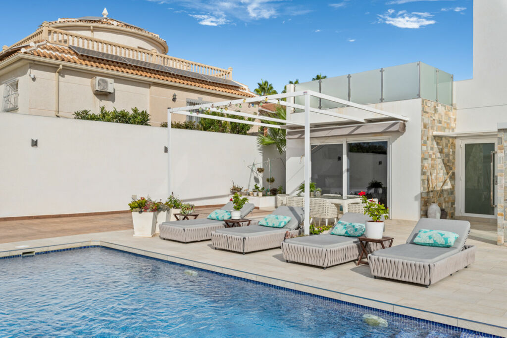 Detached Villa Ciudad Quesada Alicante - image 44