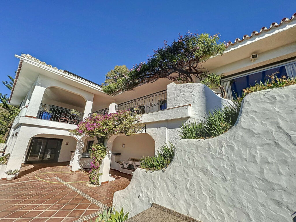 Detached Villa Mijas Málaga - image 44
