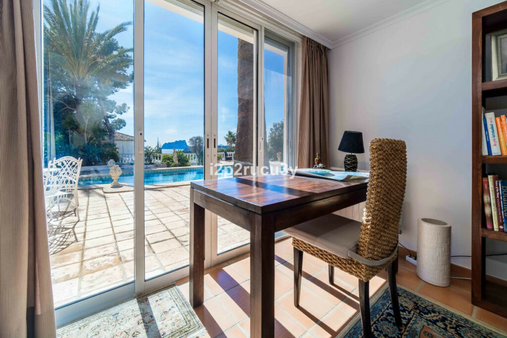 Detached Villa Moraira Alicante - image 45