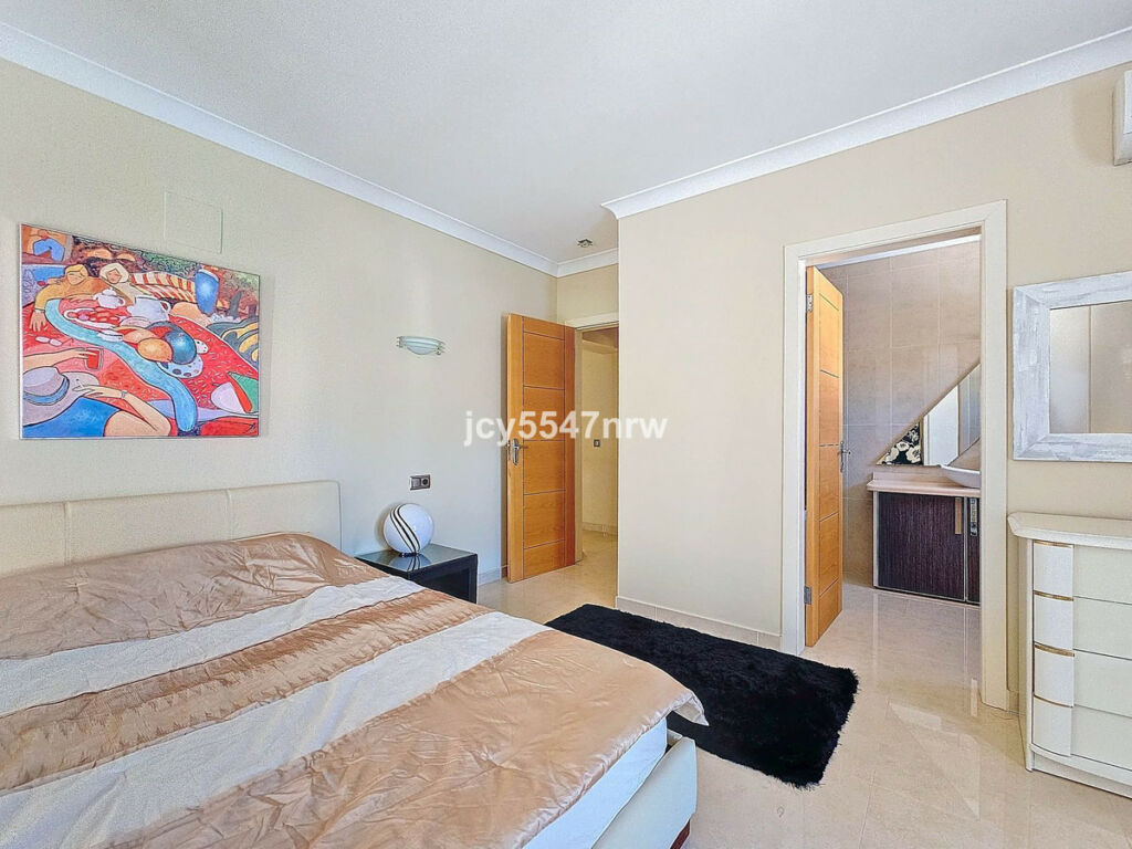 Detached Villa Moraira Alicante - image 44