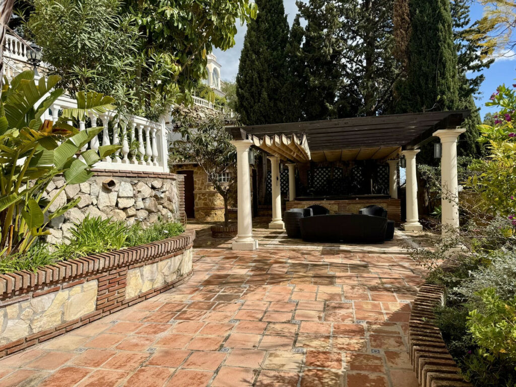 Detached Villa Mijas Málaga - image 44