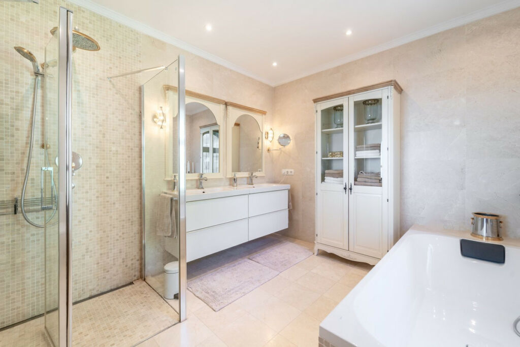 Detached Villa Benalmadena Málaga - image 45
