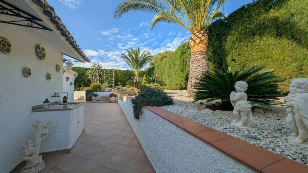 Detached Villa Calpe Alicante - image 44