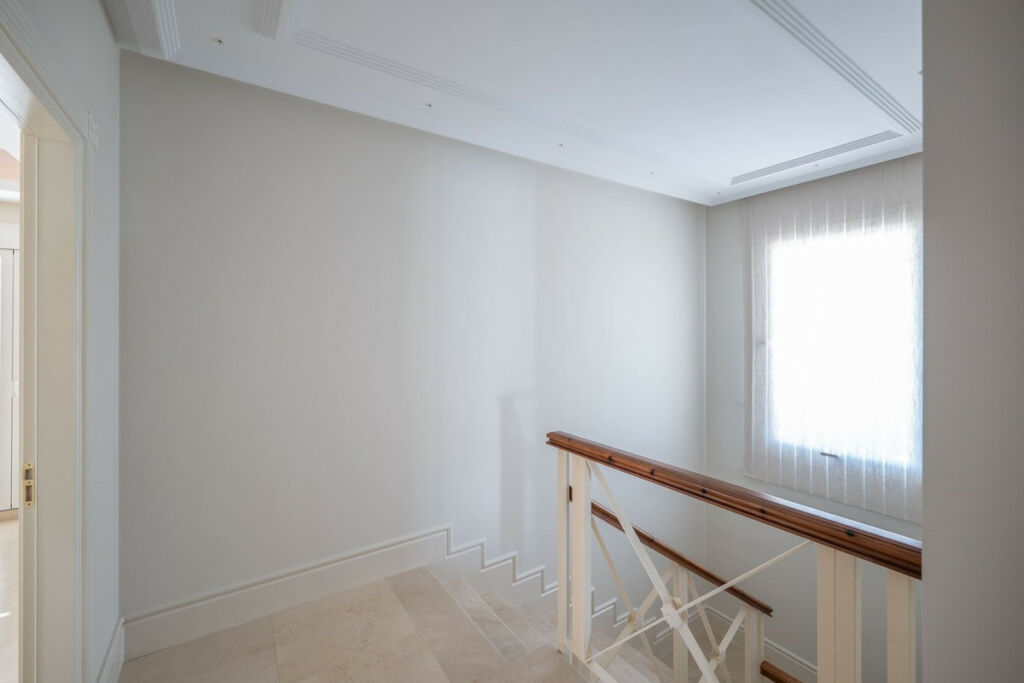 Detached Villa Marbella Málaga - image 46