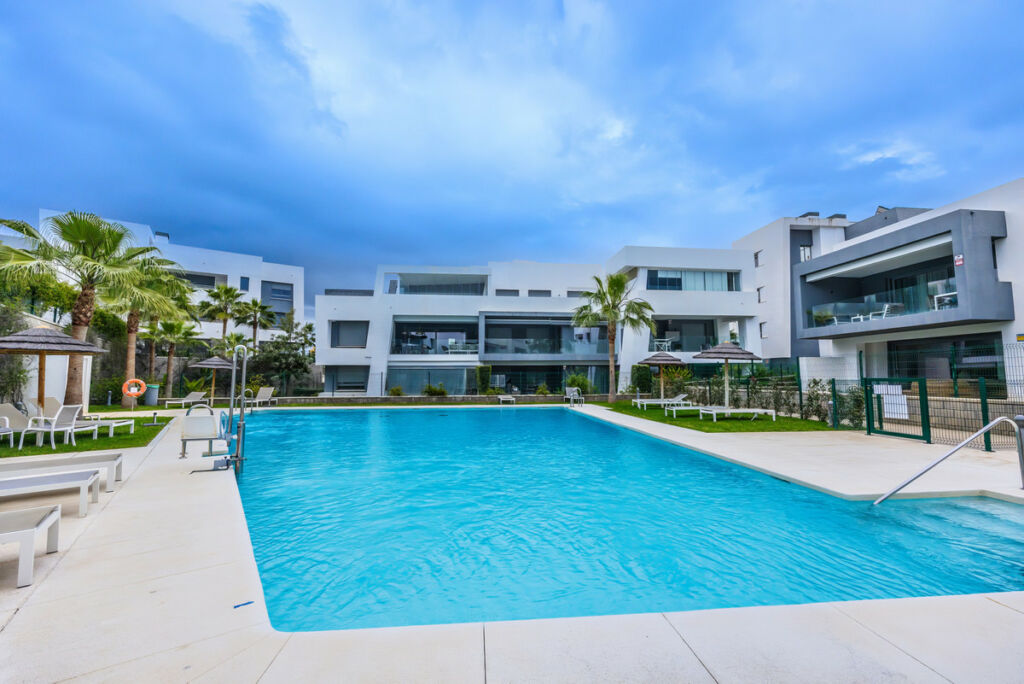 Middle Floor Apartment Estepona Málaga - image 44