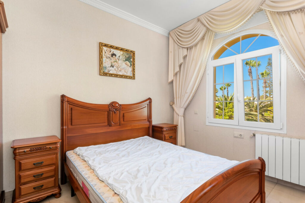 Detached Villa Playa Flamenca Alicante - image 46
