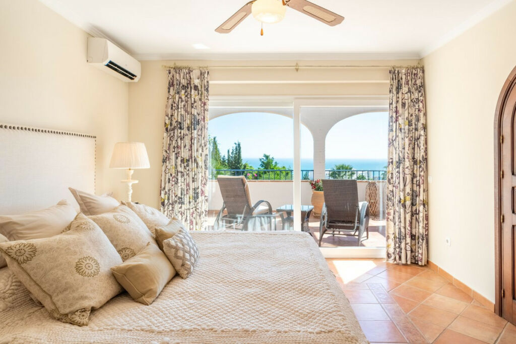 Detached Villa Benalmadena Málaga - image 46