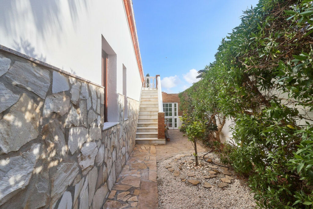 Detached Villa Mijas Málaga - image 46