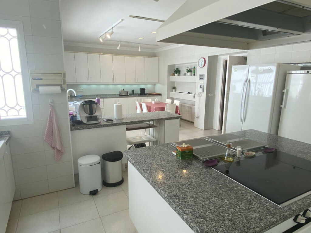 Detached Villa Guadalmina Baja Málaga - image 46