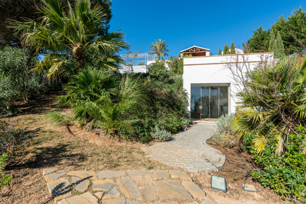 Detached Villa Sotogrande Cádiz - image 47
