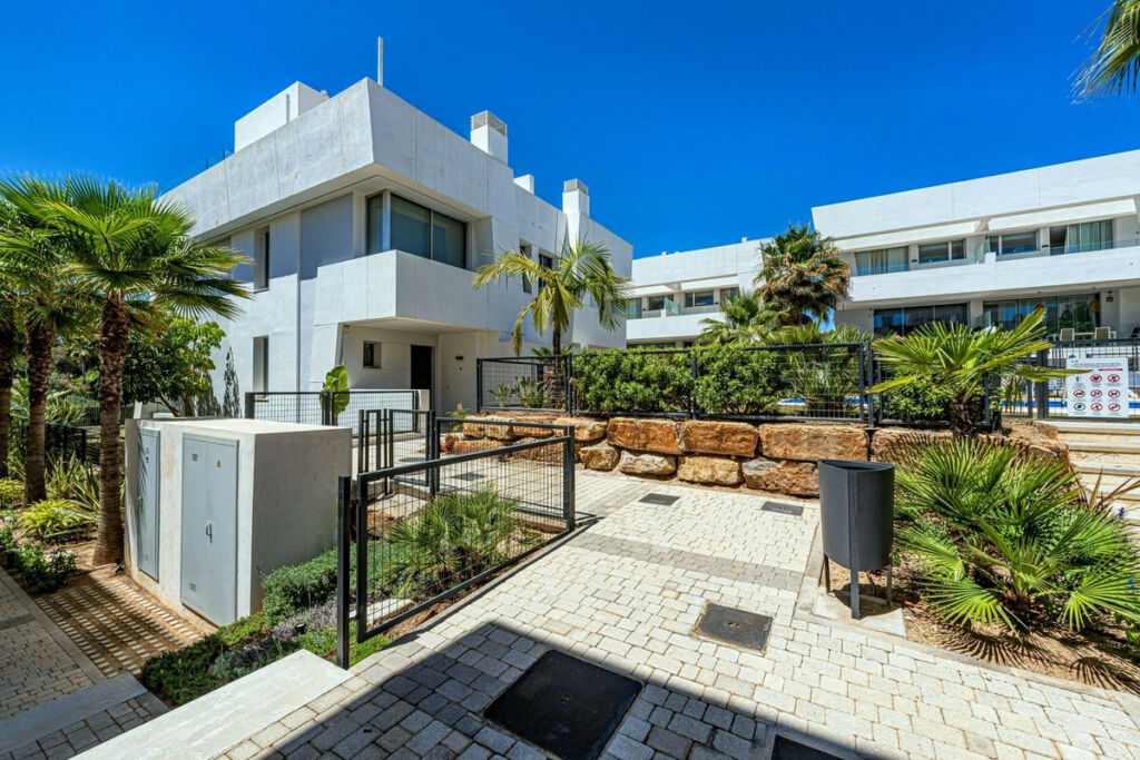 Semi-Detached House Río Real Málaga - image 47