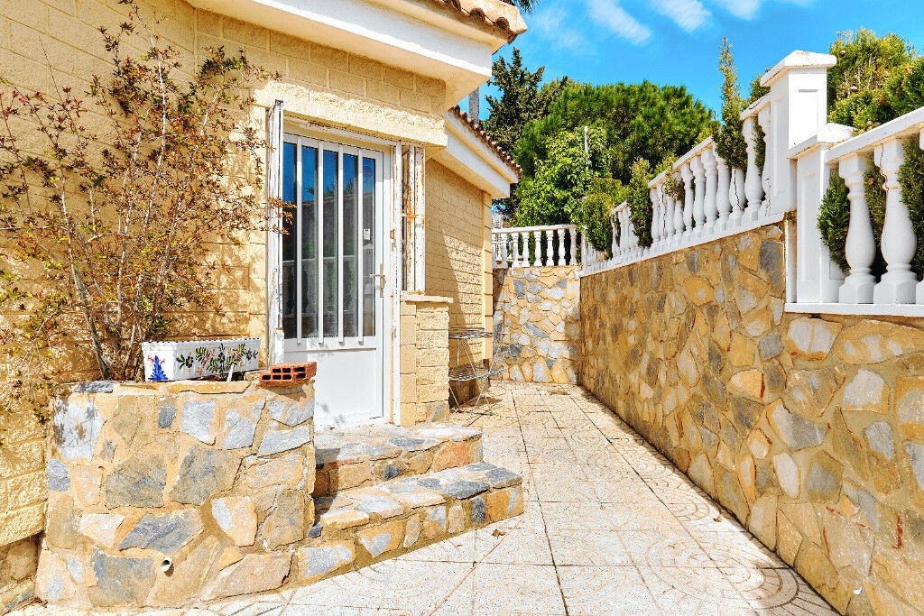 Detached Villa Dehesa de Campoamor Alicante - image 47