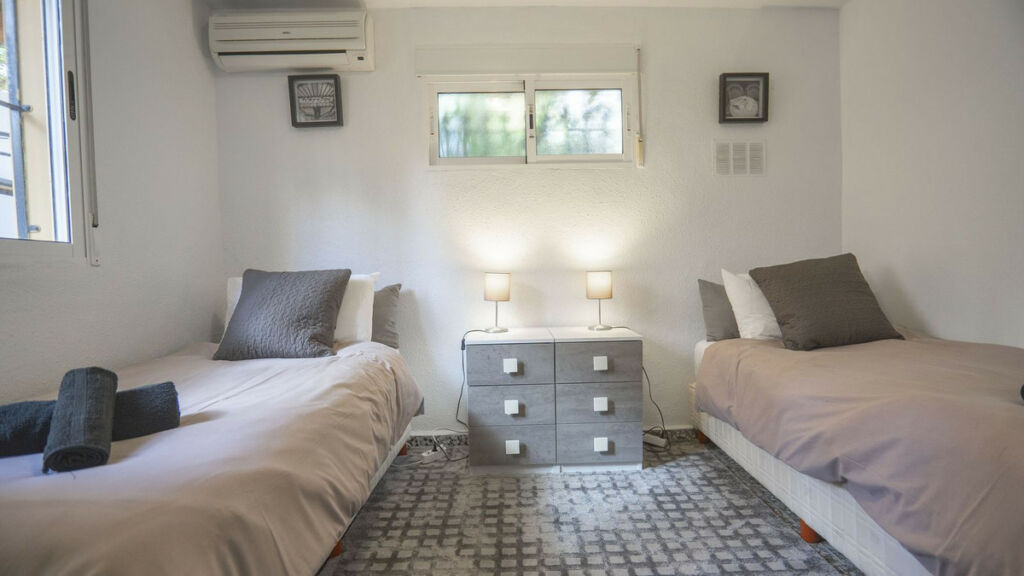 Detached Villa Villamartin Alicante - image 47