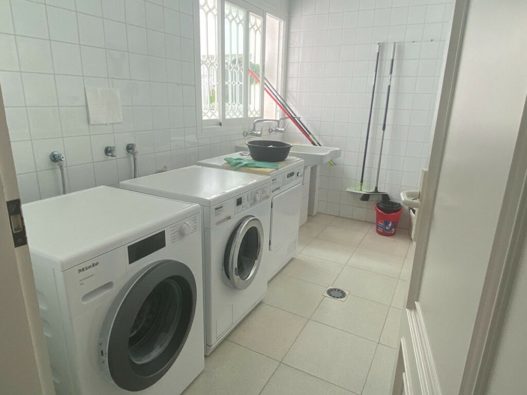 Detached Villa Guadalmina Baja Málaga - image 47