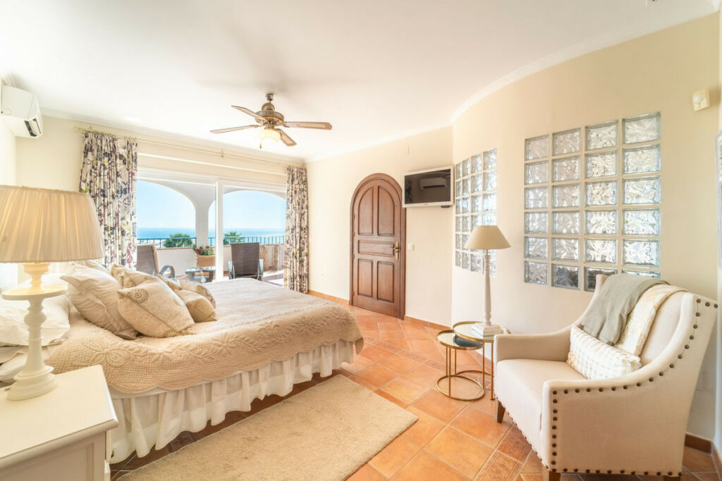 Detached Villa Benalmadena Málaga - image 47